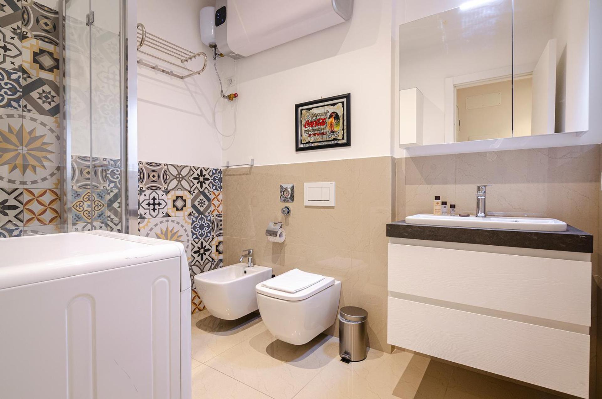Ugo Bassi Lux Apartment Bologna Eksteriør billede